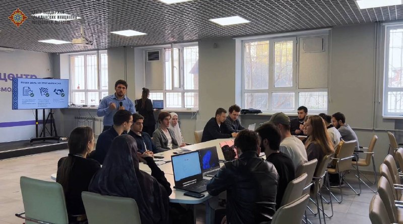 📌 От идеи к заявке за 4 часаФинальный этап образовательного цикла — проектный марафон, где 10 отобранных участников в течение 4 часов формировали заявки на грантовый конкурс. Работа проходила под мод...